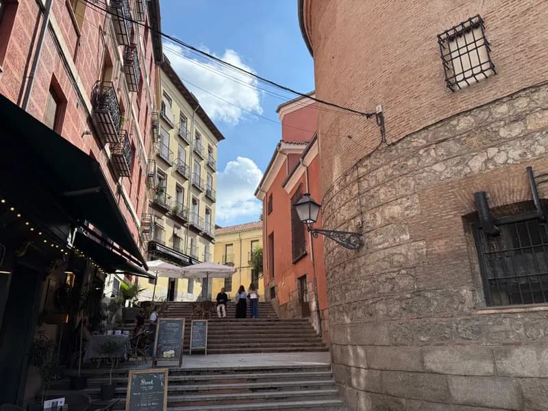 Near Plaza Oriente